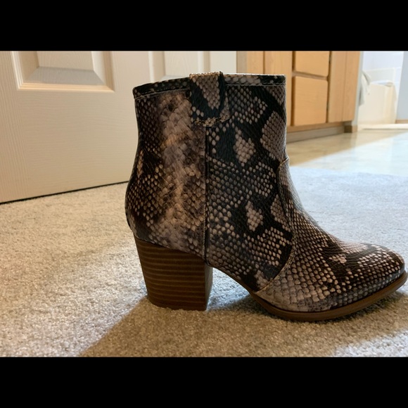 carlos santana snakeskin boots